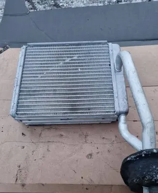 Ford Focus Heater blower radiator