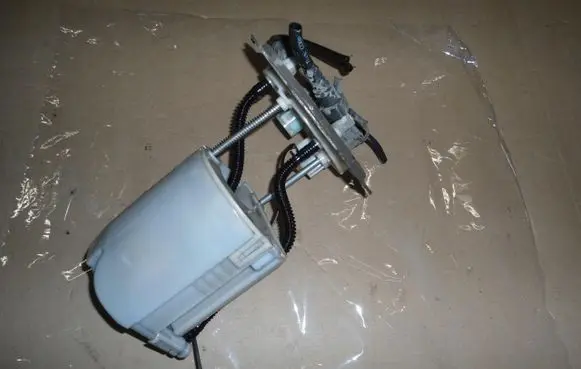 KIA Carens III In-tank fuel pump 31110-A4900