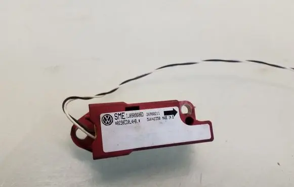 Volkswagen Golf IV Airbag deployment crash/impact sensor 1J0909606D
