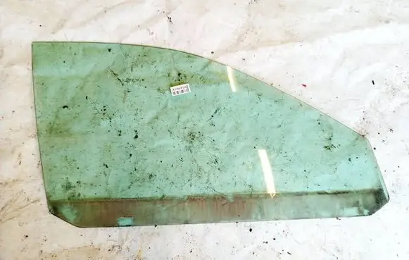 Audi A4 S4 B5 8D Front door window glass four-door as2