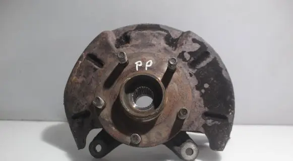 Suzuki SX4 Front wheel hub spindle knuckle