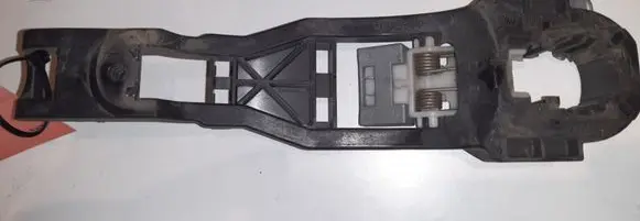 Rear door exterior handle/bracket