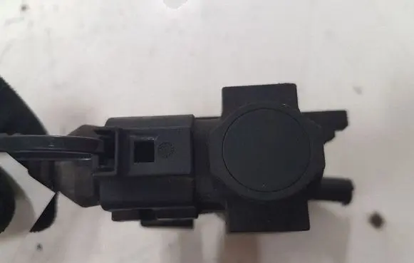 Audi A4 S4 B6 8E 8H Turbo solenoid valve 8E0906627 72290313