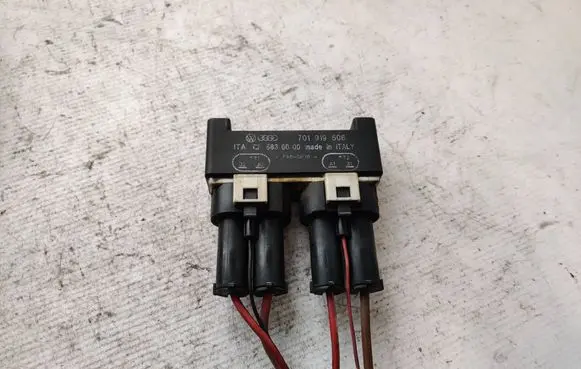 Ford Galaxy Coolant fan relay 701919506 5836000