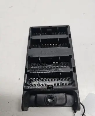 KIA Sorento Fuse module