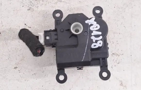 Mazda CX-3 A/C air flow flap actuator/motor 
