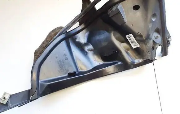 Audi Q7 4L Wiper trim 4L0819512