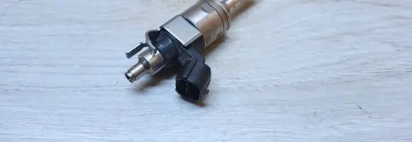 Ford Explorer VI Fuel injector L1ME9G929AA