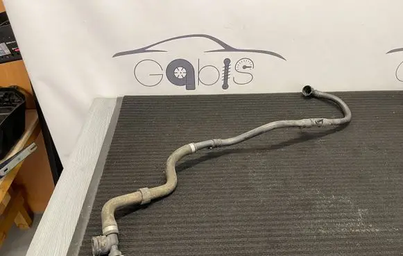 Mercedes-Benz C W205 Engine coolant pipe/hose A2055000700 A2055000800