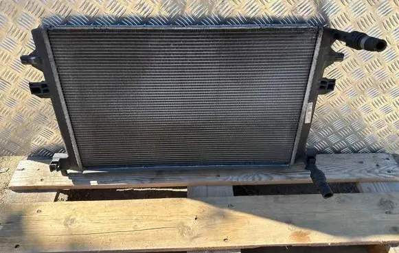 Volkswagen PASSAT B8 Intercooler radiator 5Q0121251GB