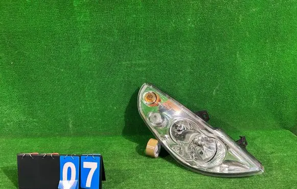Renault Master III Headlight/headlamp 260100049R 1ER01011702 0111172000095760