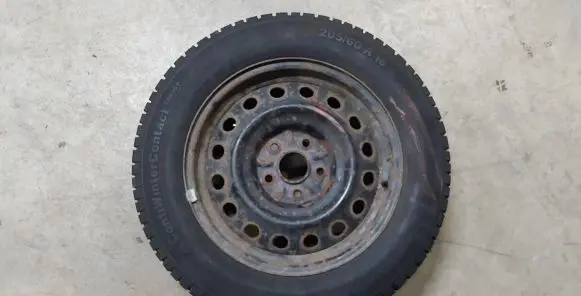 Toyota Avensis T270 R16 steel rim 