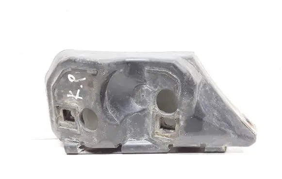 Volvo V50 Front bumper mounting bracket 30655874