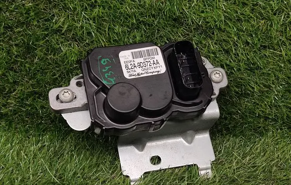 Ford Explorer Fuel injection pump control unit/module 6L2A9D372AA