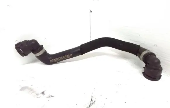 Mercedes-Benz GLC C253 Engine coolant pipe/hose A2135017400