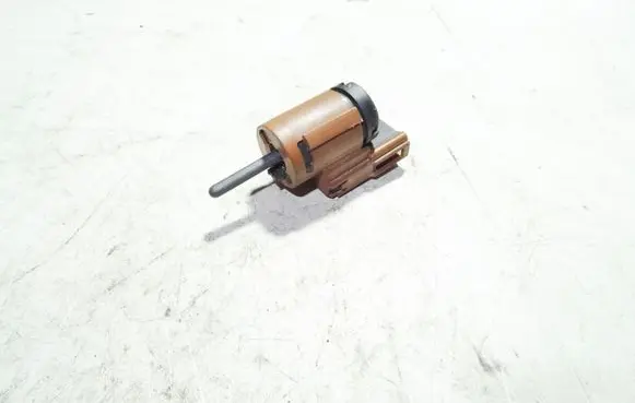 Volkswagen Polo IV 9N3 Brake pedal sensor switch 3B0945511B