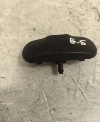 Volkswagen Golf V Windshield washer spray nozzle 1T0955985