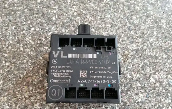 Infiniti QX30 Other control units/modules A1669004102