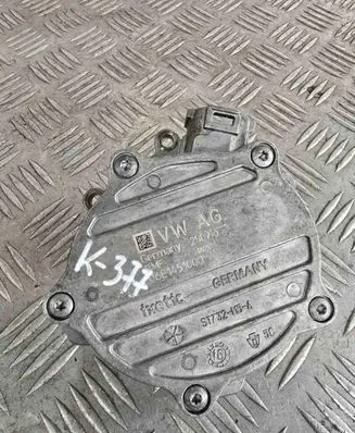 Audi Q7 4M Vacuum pump 06E145100Q
