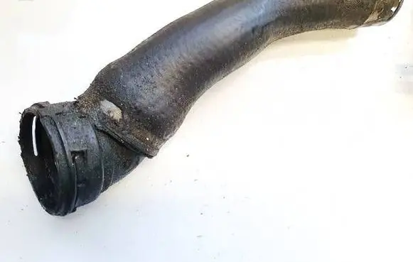 BMW 5 E60 E61 Intercooler hose/pipe 7789048