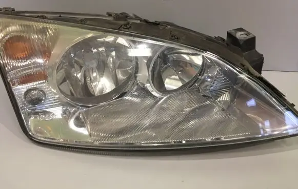 Ford Mondeo Mk III Headlight/headlamp 1305235545