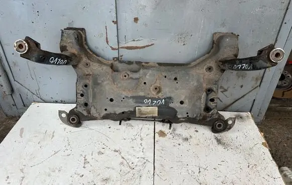 Volvo V40 Front subframe A15174FS0456