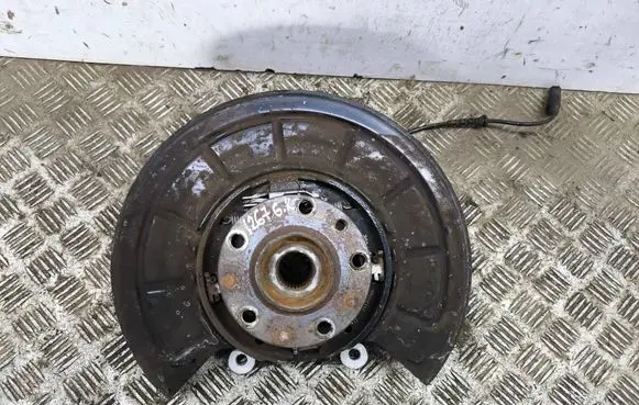 Maserati Ghibli Rear wheel hub 670006804