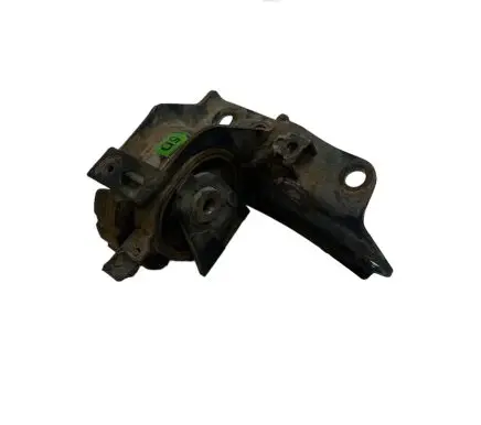 Toyota Avensis T250 Engine mount bracket