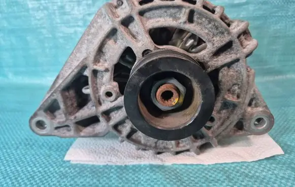 Mercedes-Benz B W246 W242 Generator/alternator A0009063322 0125711028