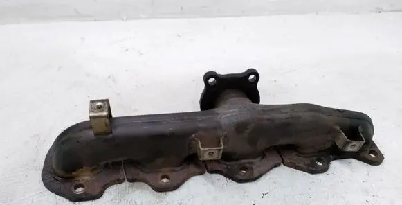 Ford Kuga I Exhaust manifold 9671093680 C95CA680447A