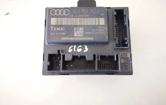 Audi Q7 4L Door control unit/module 4l0959792b 4l0910793b