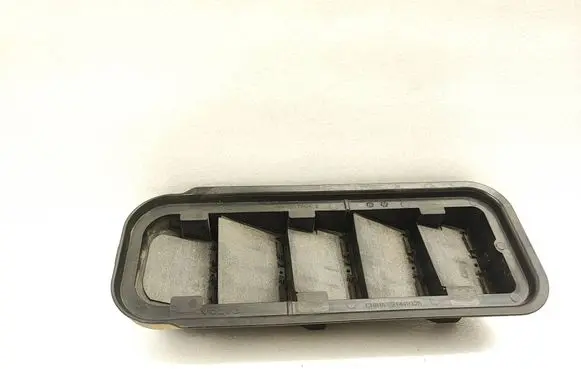 Volvo XC60 Quarter panel pressure vent 31449325