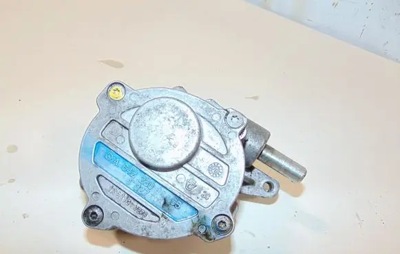 Mercedes-Benz ML W164 Vacuum pump A6422300165
