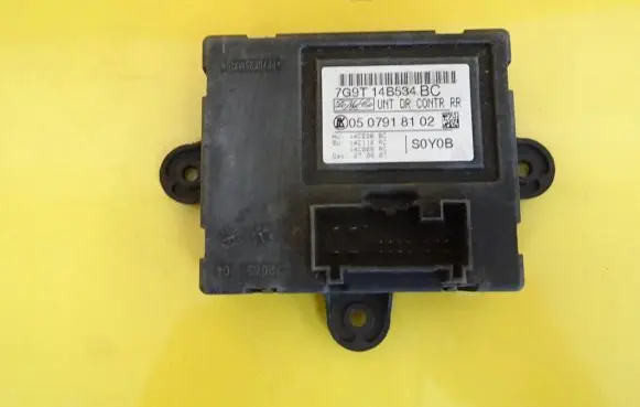 Ford Mondeo MK IV Door control unit/module 7G9T14B534BC