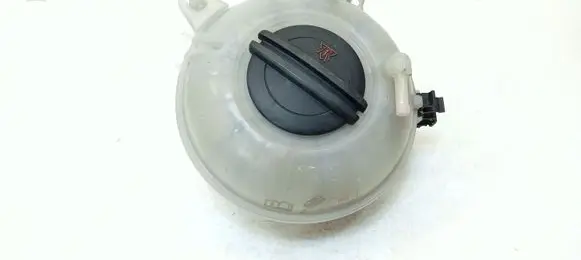 Audi TT TTS RS Mk3 8S Coolant expansion tank/reservoir 5Q0121407G