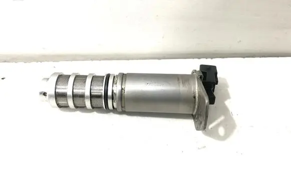 BMW 5 F10 F11 Electromagnetic valve 8605123