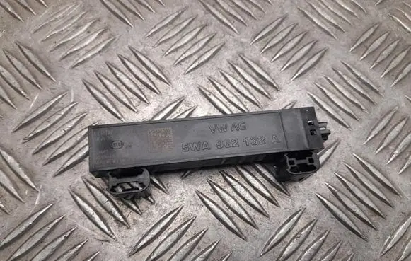 Audi Q4 e-tron Keyless (KESSY) go control unit/module 5WA962132A
