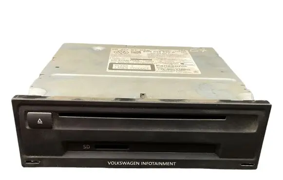 Volkswagen Golf VII Navigation unit CD/DVD player 5G0035820A