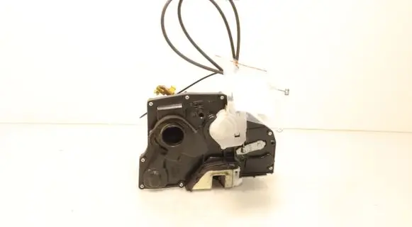 Suzuki Swift I Front door lock 6F01