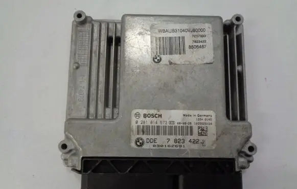 BMW 1 E81 E87 Engine control unit/module 0281014573