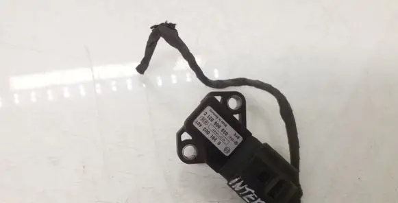 Volkswagen PASSAT B6 Air pressure sensor 0281002401 038906051C