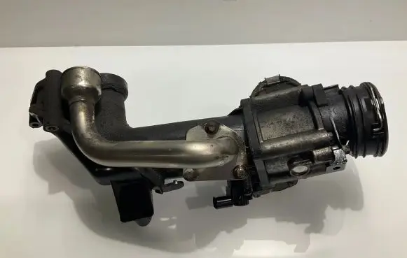 Mercedes-Benz CLS C219 Engine shut-off valve A6420900270 0281002894 8880722