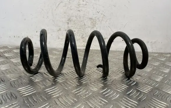 Volvo XC40 Rear coil spring