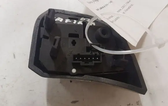 Opel Zafira B Steering wheel buttons/switches 305260285057 13126750