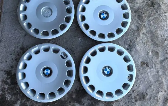 BMW 5 E39 R15 wheel hub/cap/trim 36131093324