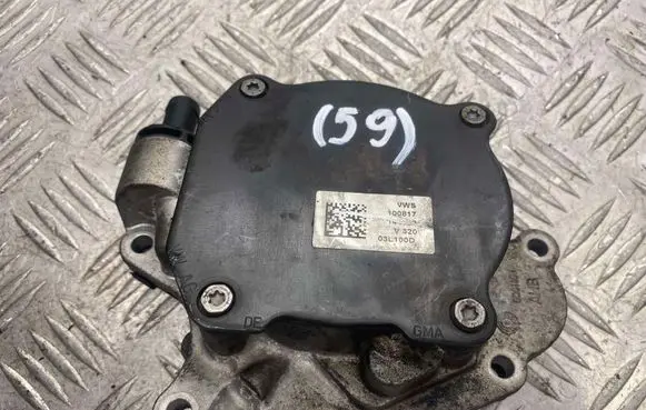 Volkswagen PASSAT B7 Vacuum pump 03L145207