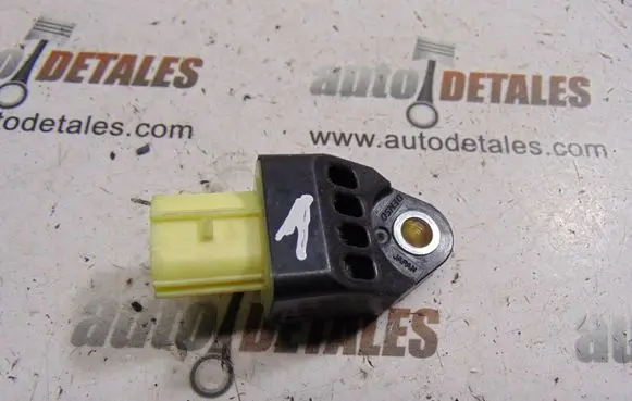 Toyota RAV 4 (XA30) Airbag deployment crash/impact sensor 8983133020