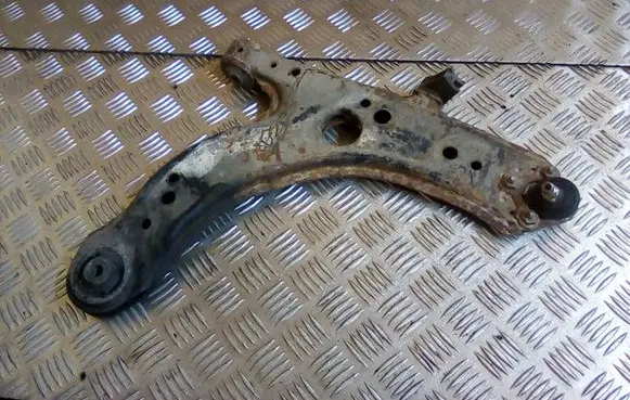 Volkswagen Golf IV Front lower control arm/wishbone
