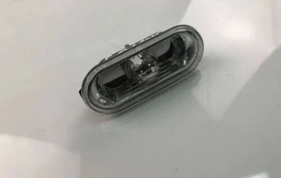 Volkswagen PASSAT B5 Front fender indicator light 1J0949117