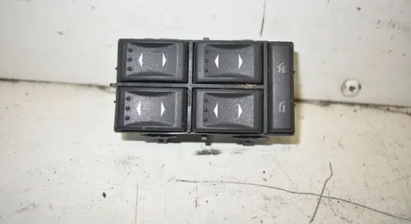 Ford Mondeo Mk III Electric window control switch 03163452